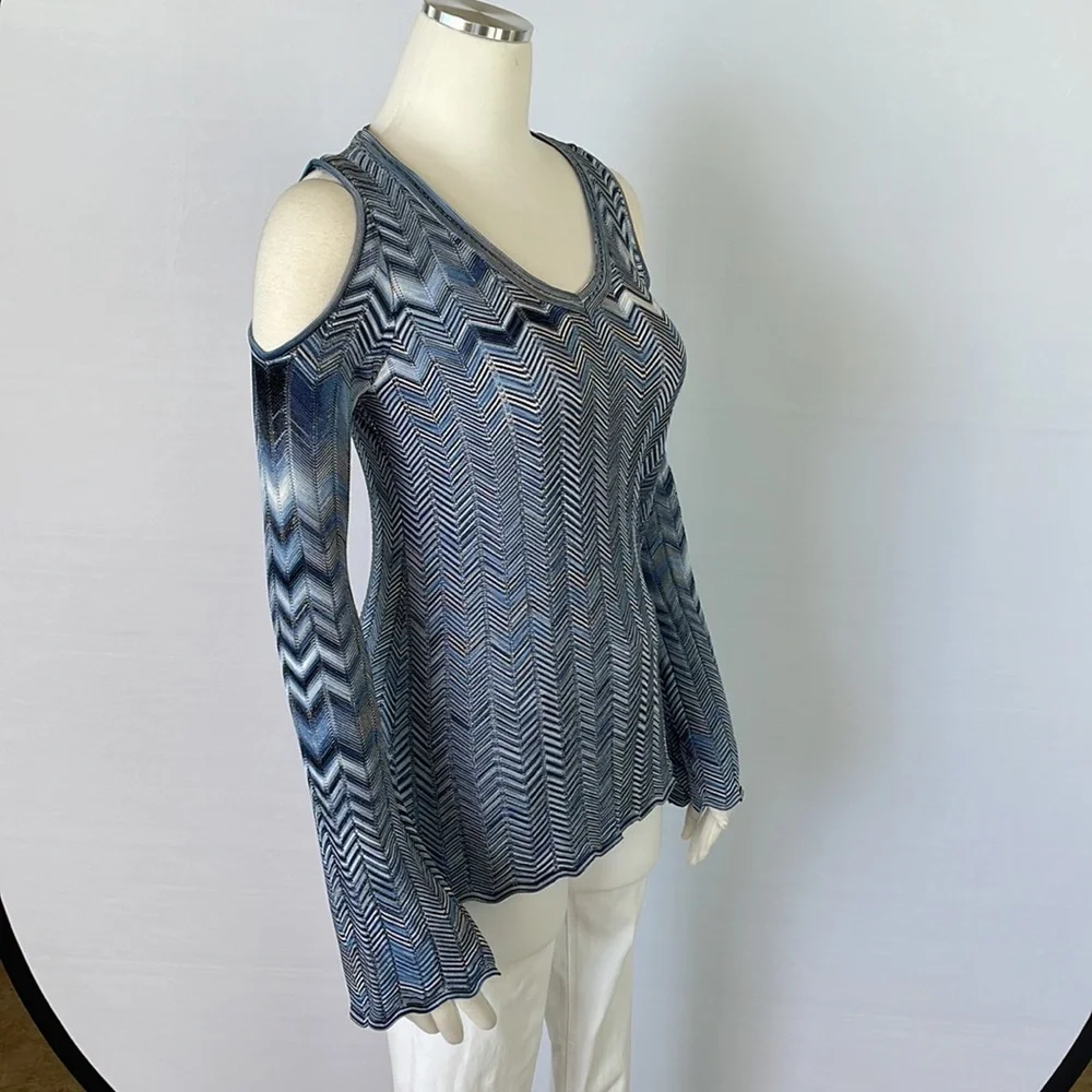 WHBM Blue Zigzag Open Shoulder Sweater X Small - Picture 8 of 10